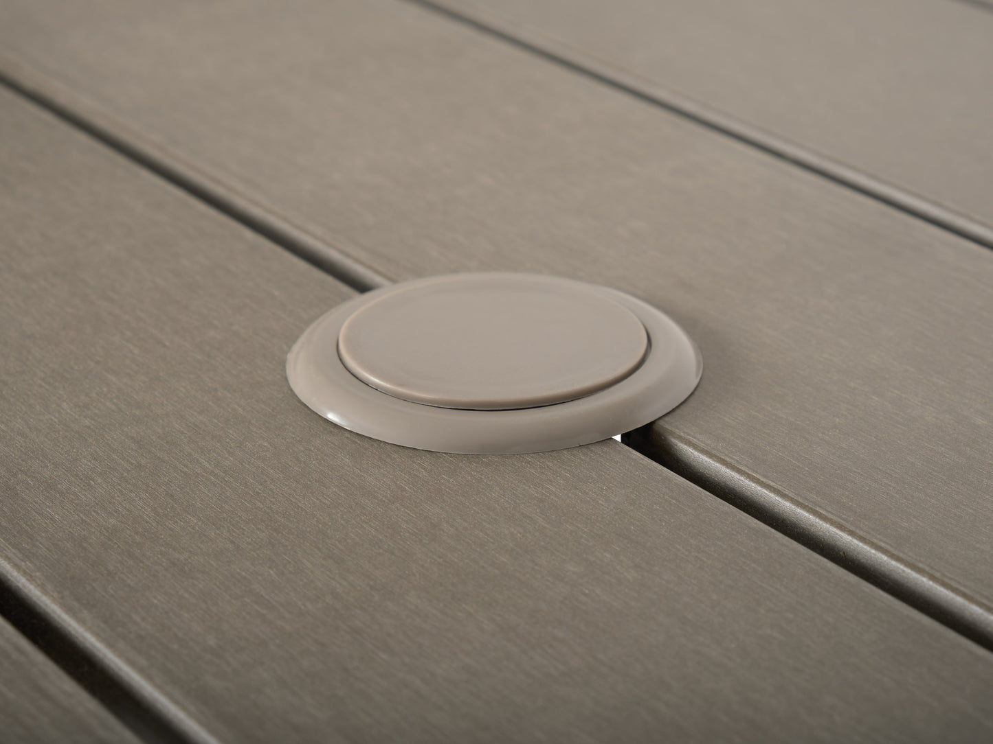 Gallant 6-Top Patio Table