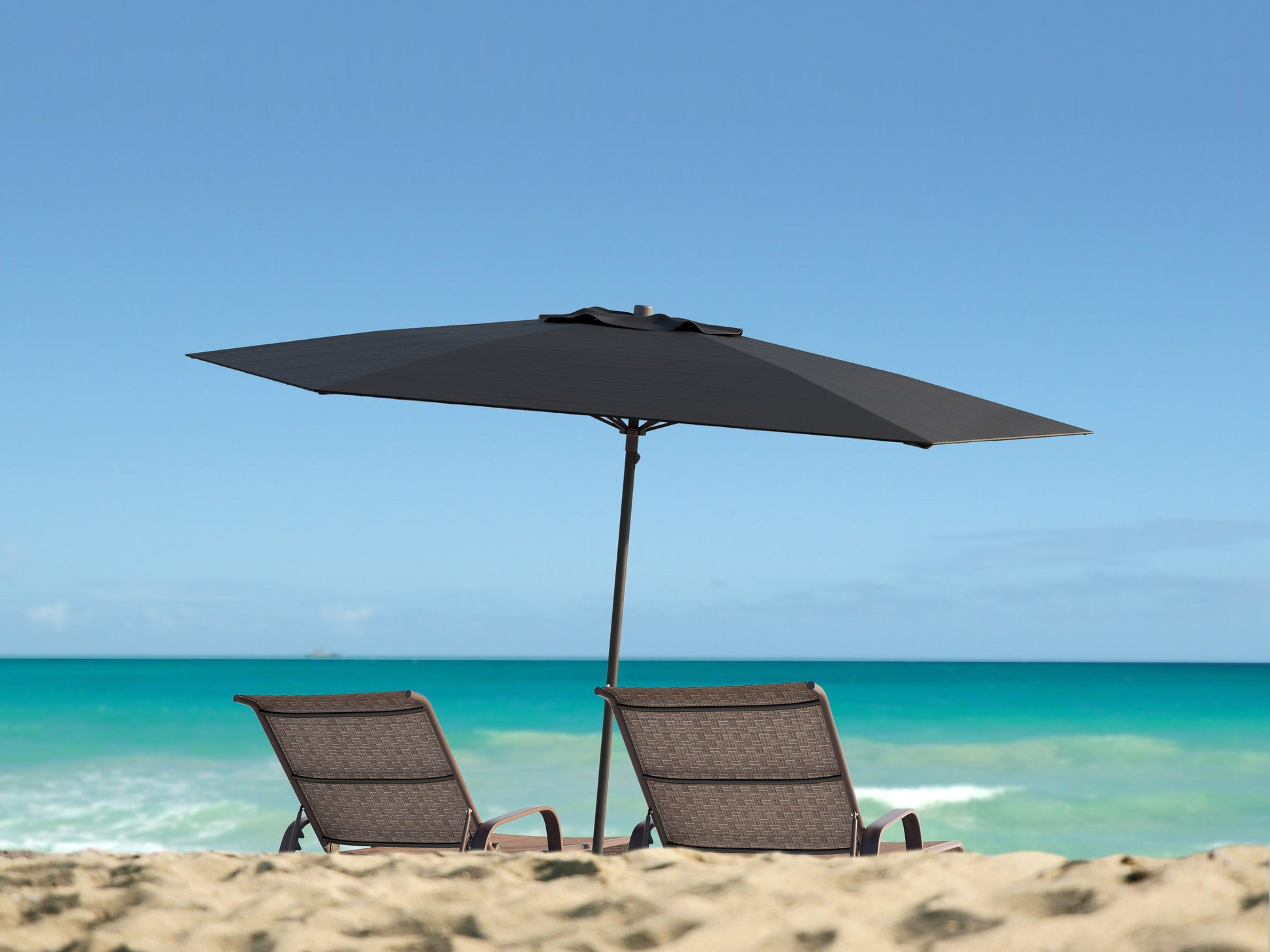 Black 7.5ft beach umbrella with UV protection, sturdy aluminum pole, tilt feature, and vented canopy for wind resistance. Ideal for sun protection at the beach or poolside.